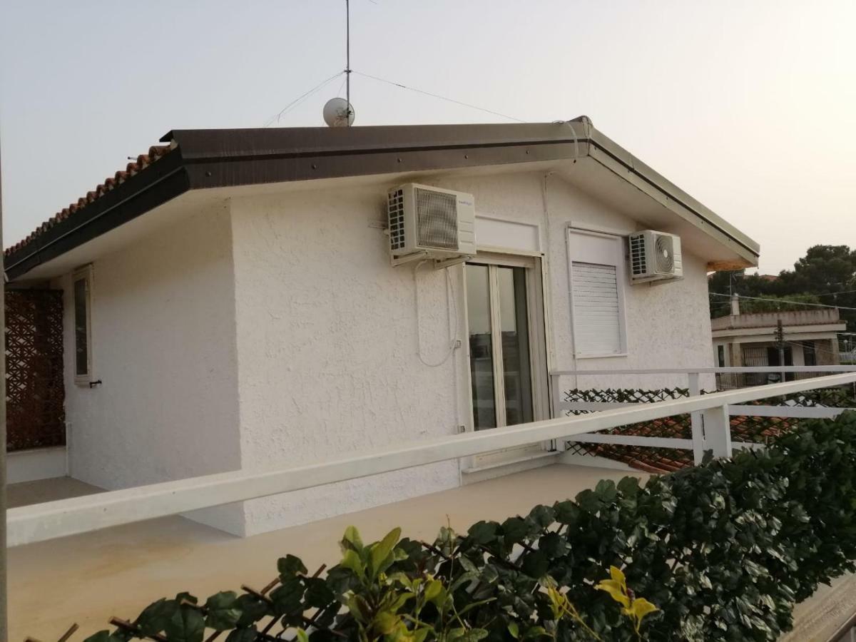 Villetta Sul Mare In Residence Бруколи Экстерьер фото