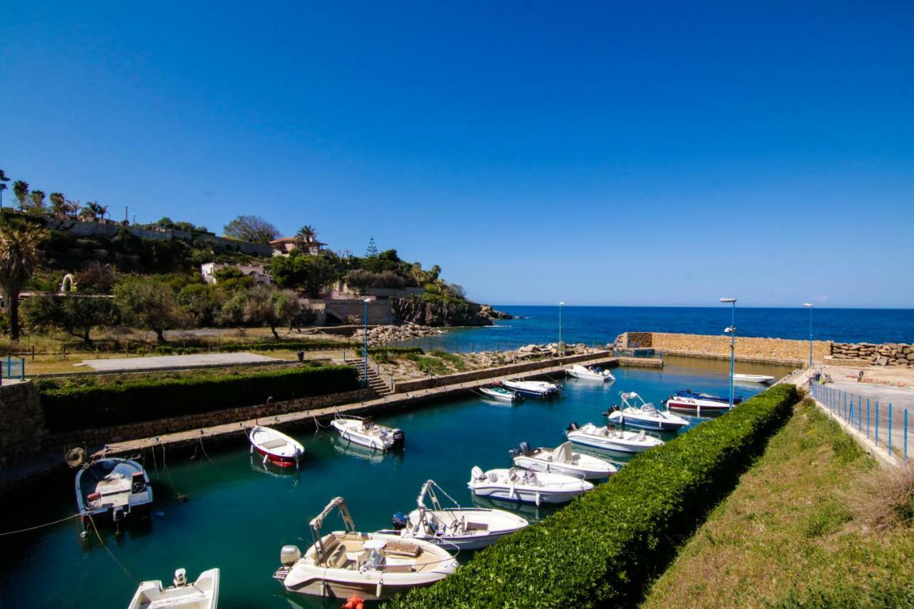 Villetta Sul Mare In Residence Бруколи Экстерьер фото